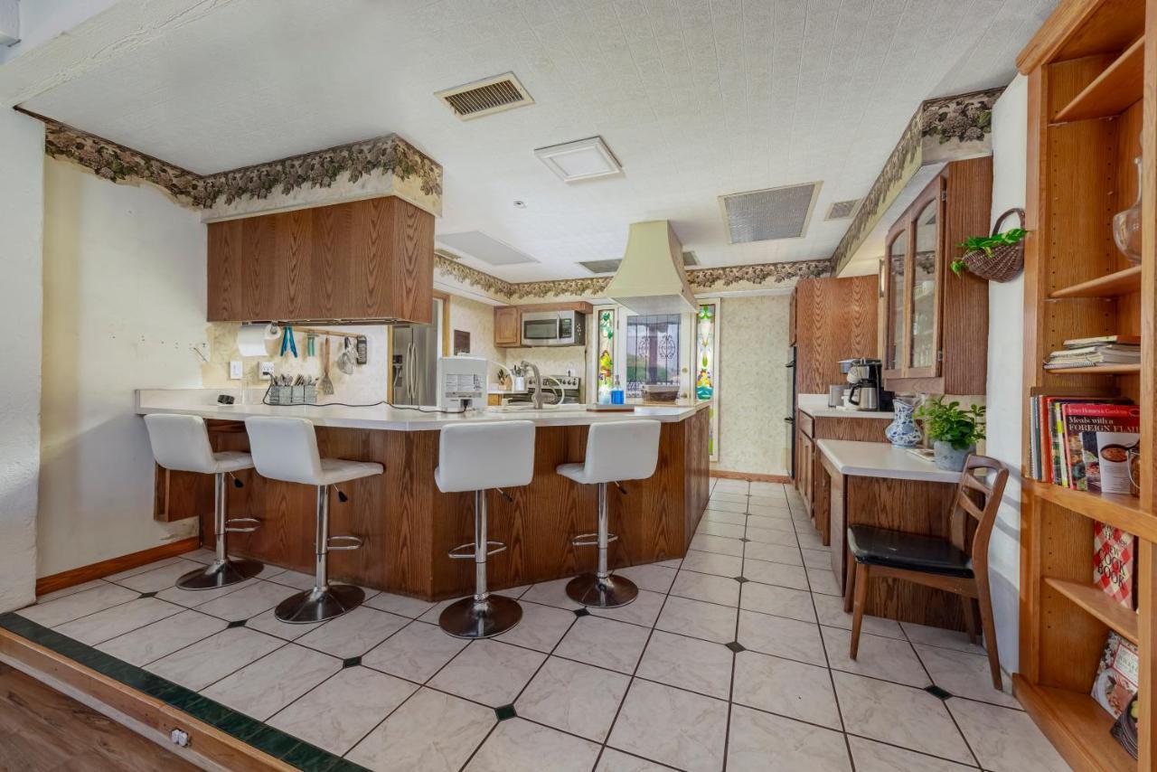 Smart Solution - Individual Private Bed-Pods In Gorgeous Shared Space - Women Only Dorm In Room 5 - Coed House - Full-Sized Mattresses In Individual Pods - With Built-In Private Storage - Gorgeous Shared Room - Affordable Luxury - Sparrow House Phoenix Exterior photo