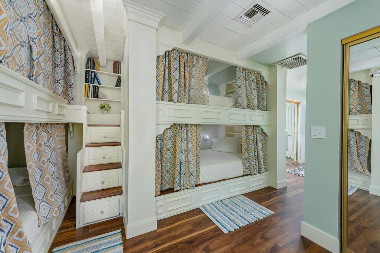 Smart Solution - Individual Private Bed-Pods In Gorgeous Shared Space - Women Only Dorm In Room 5 - Coed House - Full-Sized Mattresses In Individual Pods - With Built-In Private Storage - Gorgeous Shared Room - Affordable Luxury - Sparrow House Phoenix Exterior photo