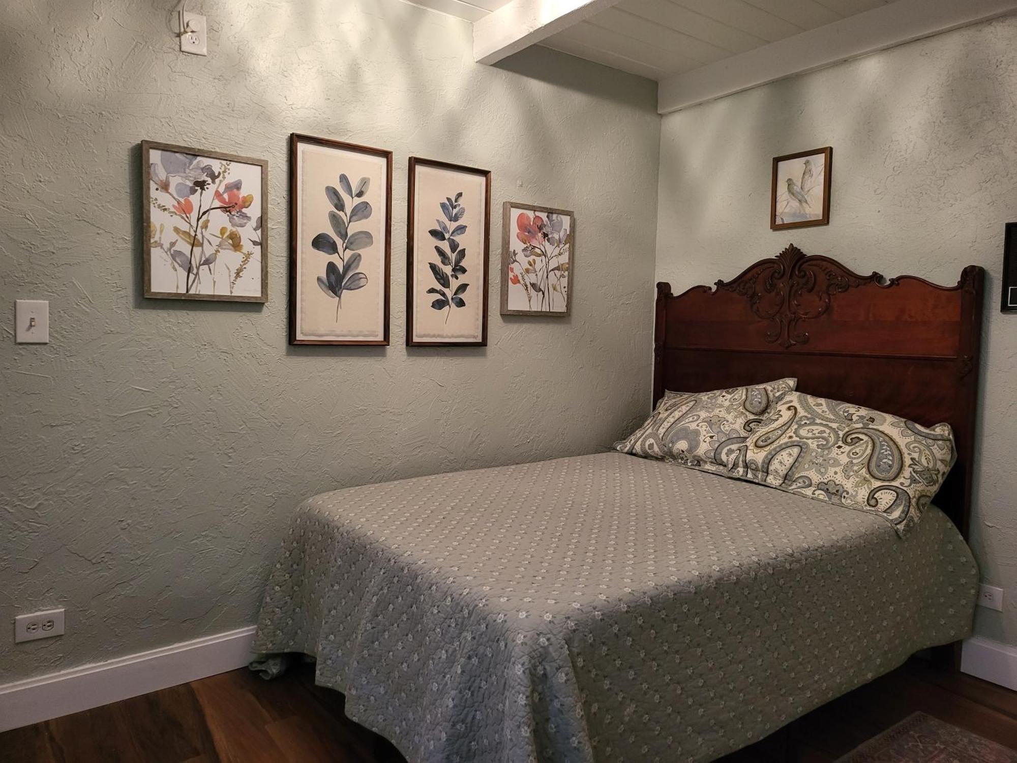 Smart Solution - Individual Private Bed-Pods In Gorgeous Shared Space - Women Only Dorm In Room 5 - Coed House - Full-Sized Mattresses In Individual Pods - With Built-In Private Storage - Gorgeous Shared Room - Affordable Luxury - Sparrow House Phoenix Exterior photo